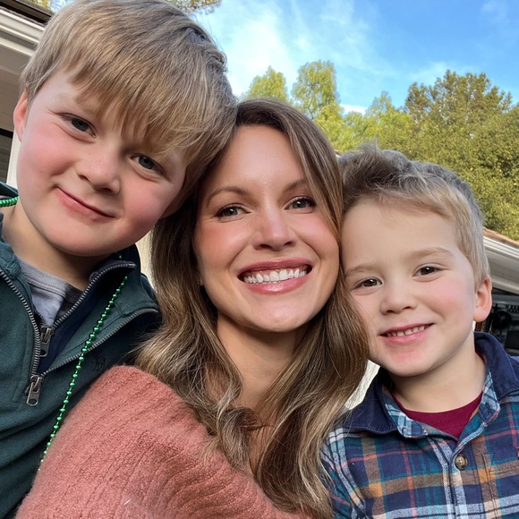 Hi! I’m Brittany 💕 - Picture 6 of 8